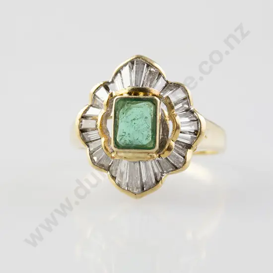 18ct 29stone Emerald & Diamond Cluster Ring
