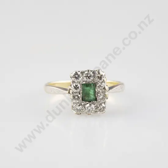 18ct Eleven Stone Emerald & Diamond Cluster Ring