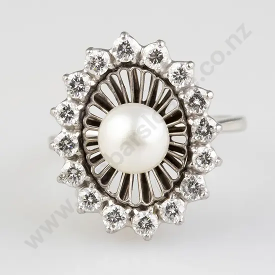 18ct White Gold Single Pearl & Diamond Cluster Ring