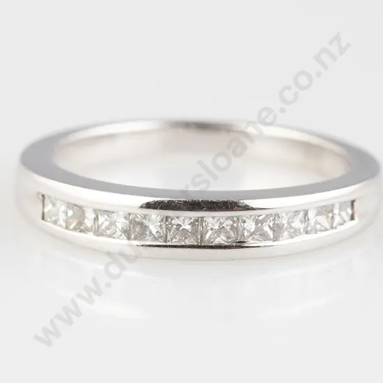 18ct White Gold Ten Stone Diamond Band Ring