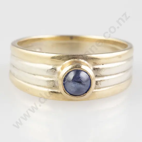 9ct Single Cabochon Sapphire Band Ring