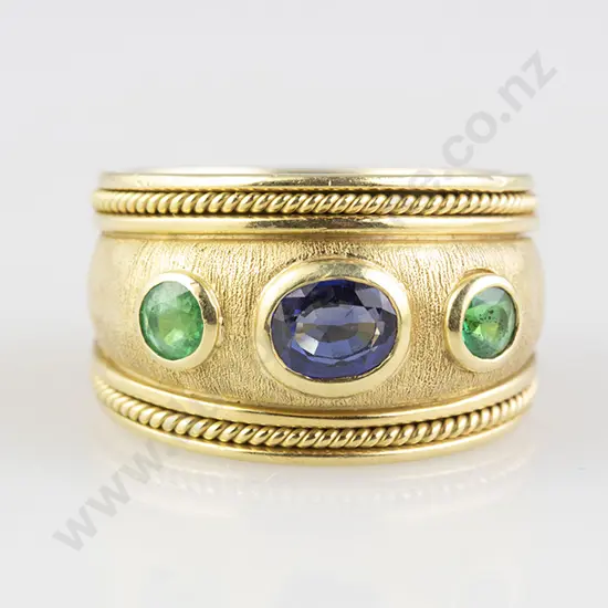 18ct Three Stone Sapphire & Emerald Band Ring