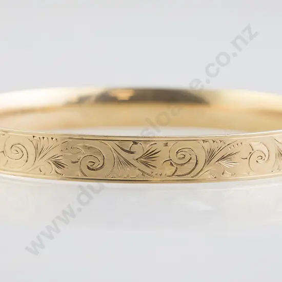 9ct Half Engraved Hinged Snap Bangle
