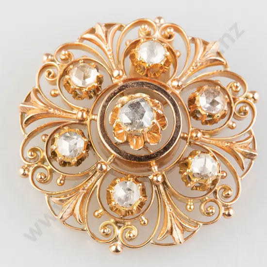 14ct Seven Stone Diamond Fancy Circle Pendant