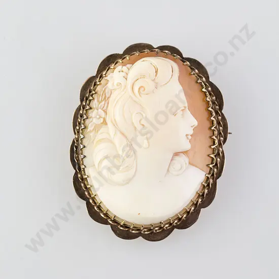 Large 9ct Framed Portrait Cameo Brooch