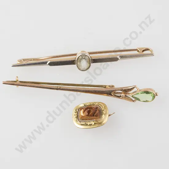 9ct Art Nouveau Single Peridot Bar Brooch with 15ct bar brooch and Victorian gold pin brooch