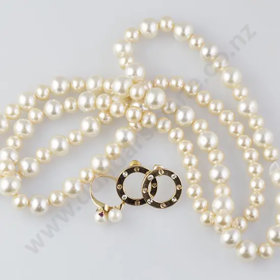 14ct Two Cultured Pearl Ring set with two side rubies together with imitation pearl necklace and earrings