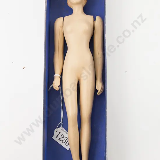 Part Boxed Butterick Mannequin