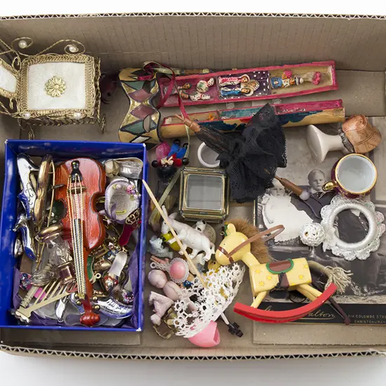 Collection Miniature Doll Display Props