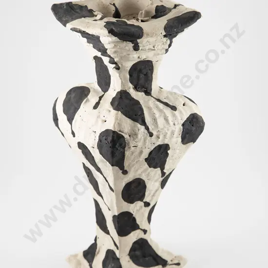 Richard Parker Black & White Vase