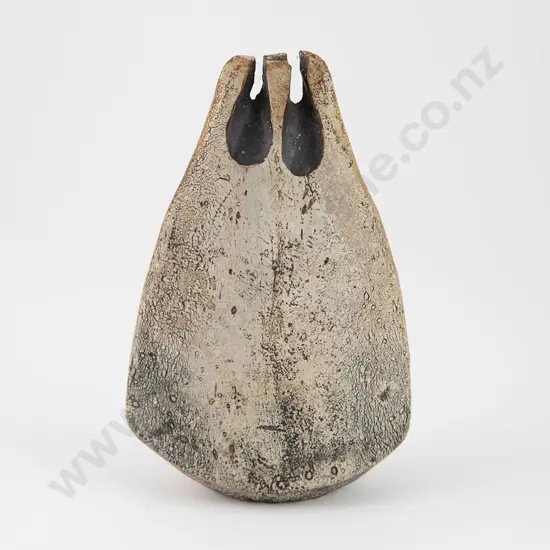 Len Castle Sedge Grass Holder