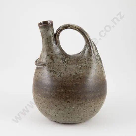 Len Castle Ash Glazed Pourer