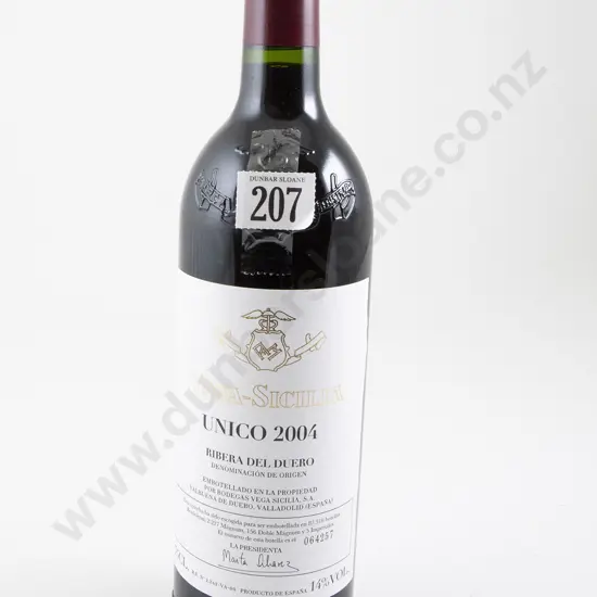 1 bottle Vega-Sicilia Unico 2004 bottle Number 064257