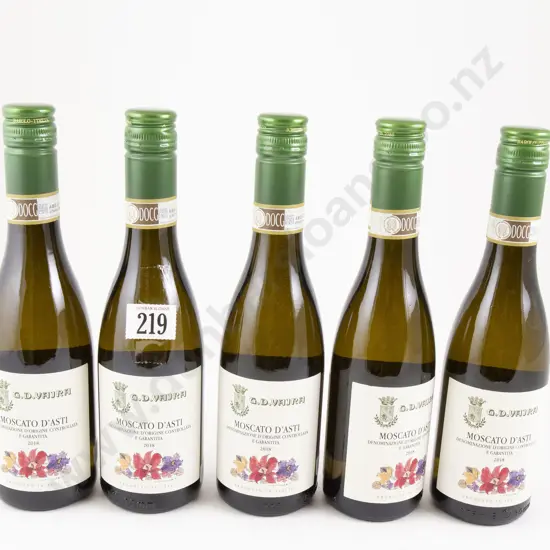 5 bottles G.D Vajra Barolo Moscato d'Asti 2018 375ml