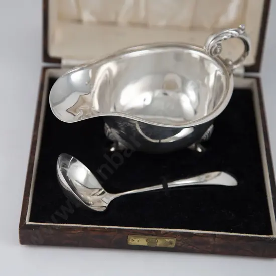 Cased Geo VI S/S Gravy Boat & Spoon