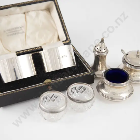 Cased Pair Geo V Heavy S/S Napkin Rings