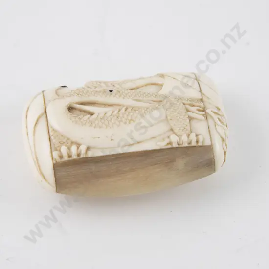Owen Mapp Carved Bone & Horn Snuff Box