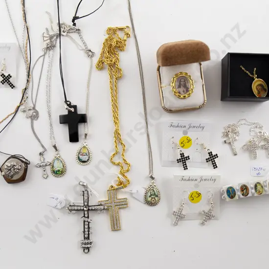 Collection of Roman Catholic Religious Jewellery
