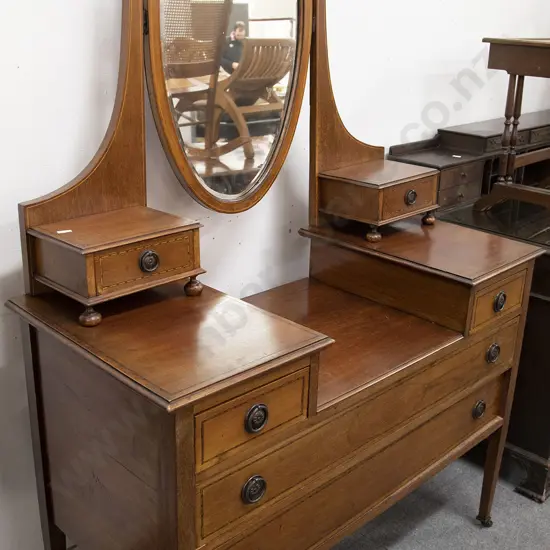 Sheraton Revival Dressing Table