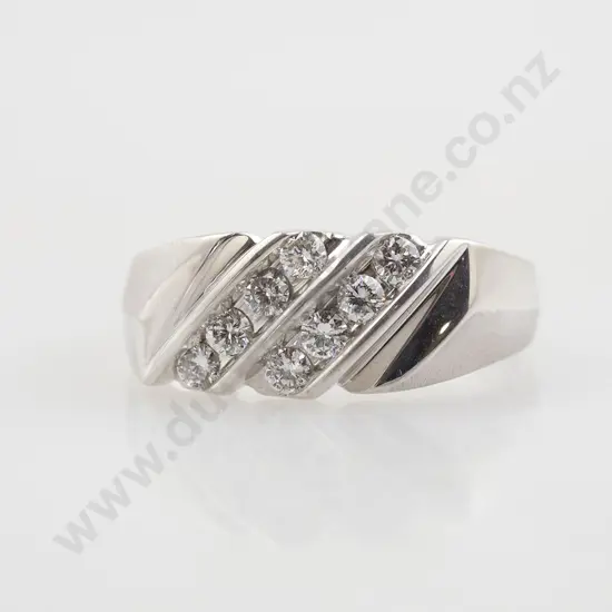 14ct Eight Stone Diamond Band Ring