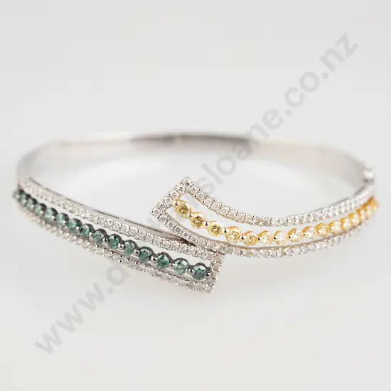 18ct 96stone Fancy Diamond Hinged Snap Bangle