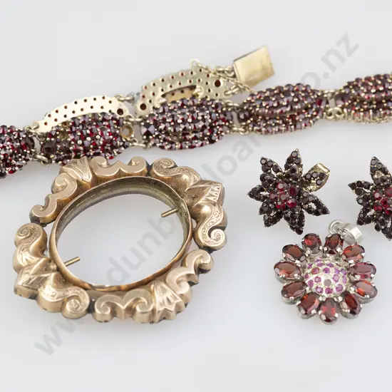 Victorian 9ct Swivel Locket Brooch Frame Only