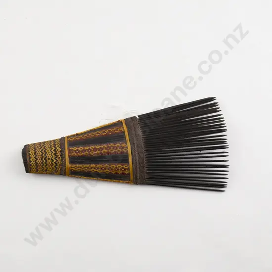 Pacific Island Finely Woven Hair Comb