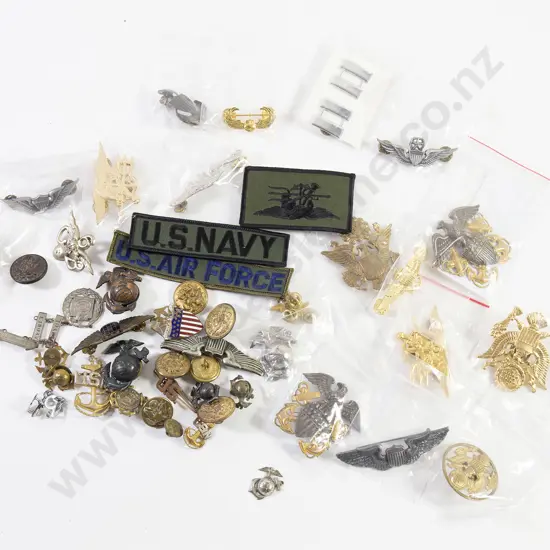 Collection USA Military Cap Badges