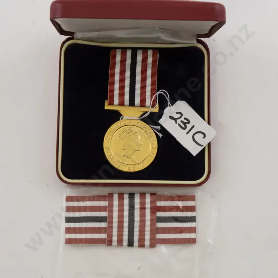 Cased The New Zealand 1990 Commemoration Medal