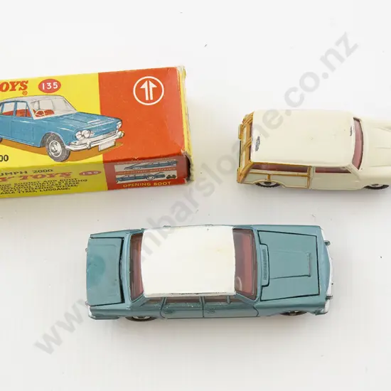 Boxed Dinky 135 and unboxed 197