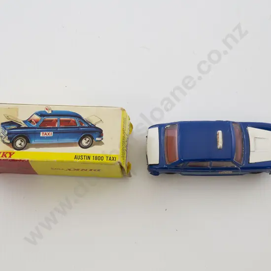 Boxed Dinky 282