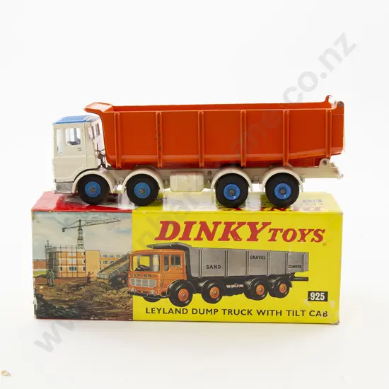Boxed Dinky 925