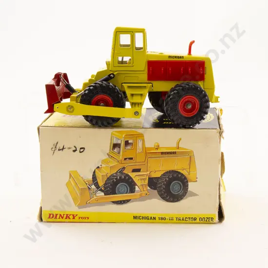 Boxed Dinky 976
