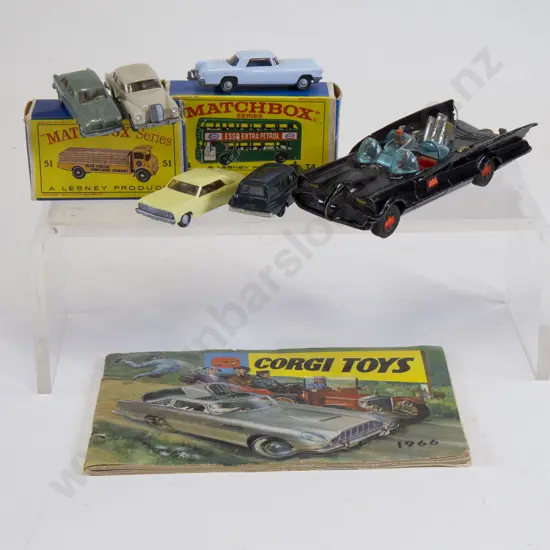 Change to description Mixed Lot: corgi batman