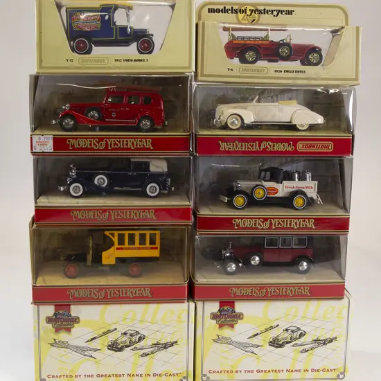 Six Window Pictorial Background Boxed Matchbox Models of Yesteryear