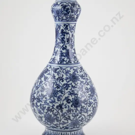 Chinese Gourd Shape Blue & White Vase