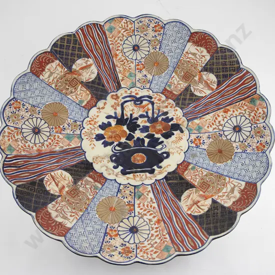 Large C19th Japanese Imari Charger