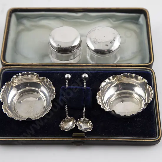 Cased Pair S/S Salts & Spoons