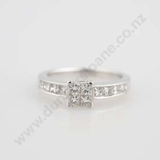 18ct White Gold Twelve Stone Diamond Ring
