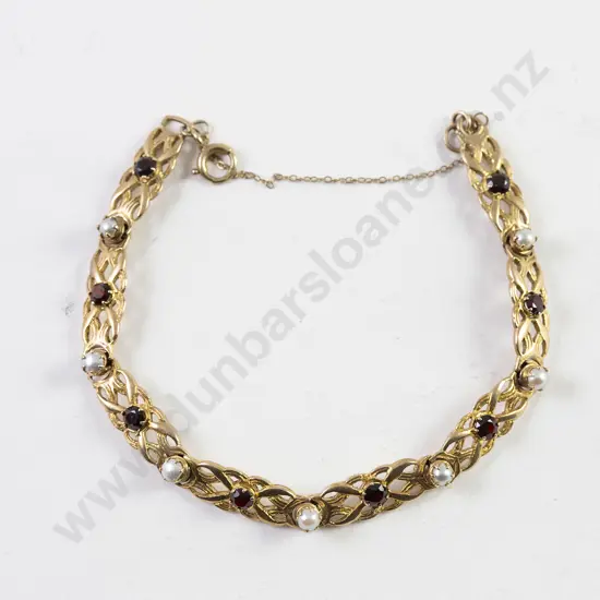 9ct 15stone Garnet & Half Pearl Bracelet