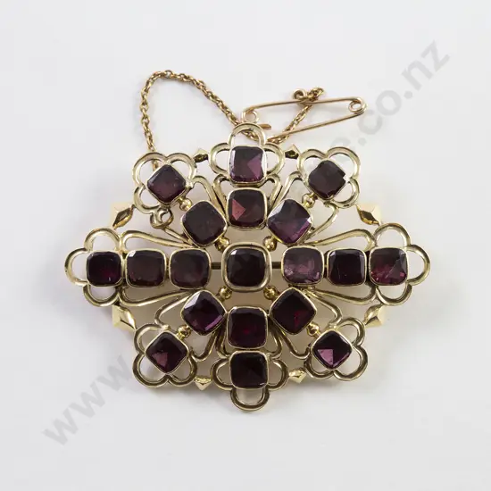14ct 19stone Garnet Brooch