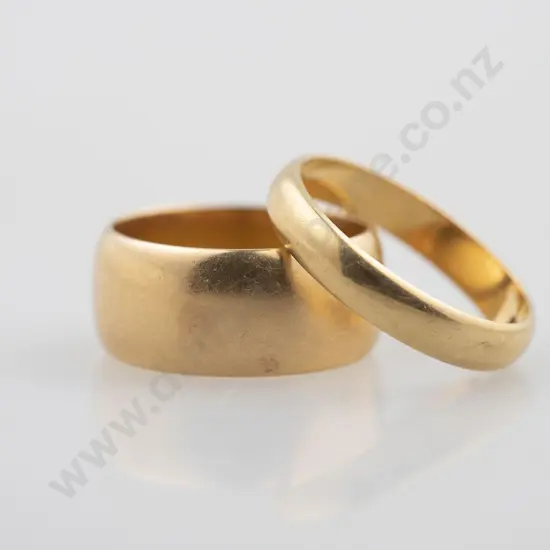 Two 18ct Plain Wedding Bands