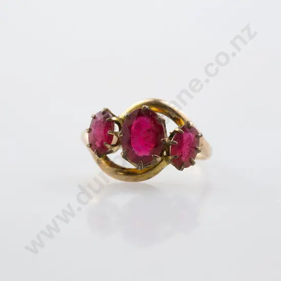 15ct Three Stone Imitation Ruby Ring