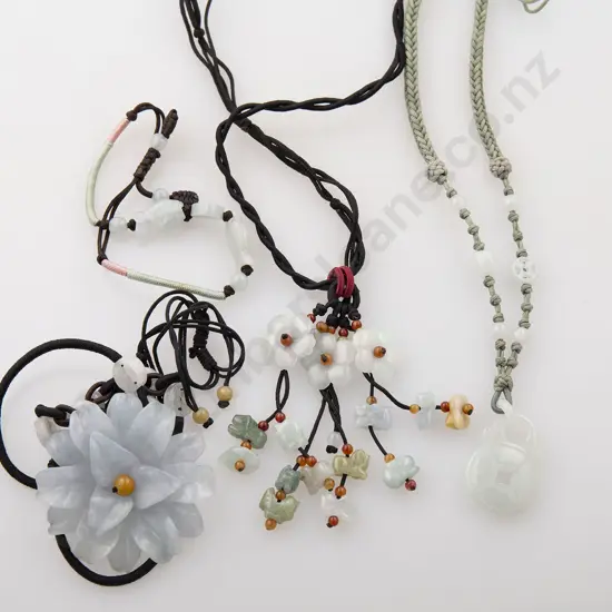 Burmese Carved Floral Jade Jewellery
