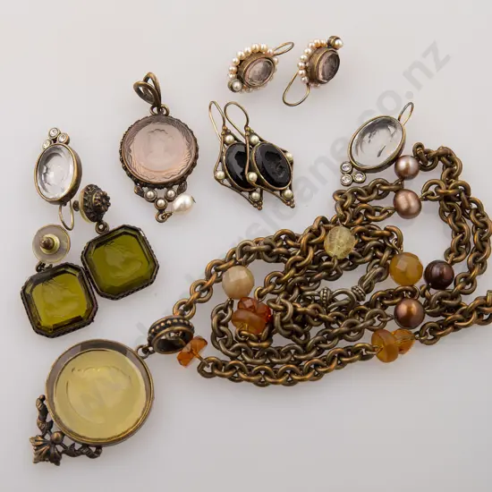 Extasia Modern Glass Cameo Jewellery