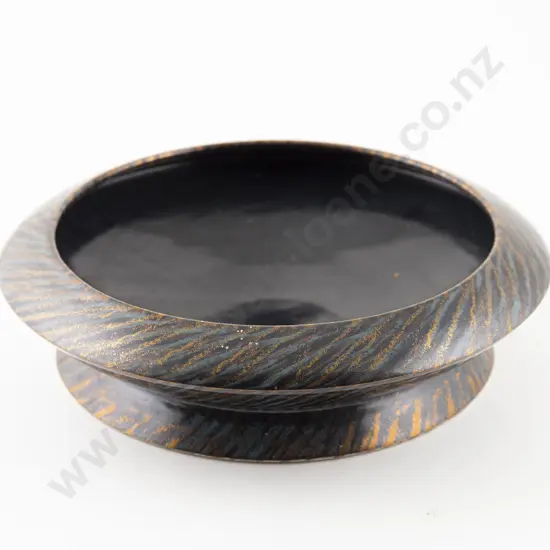 Peter Collis deep rimmed footed bowl