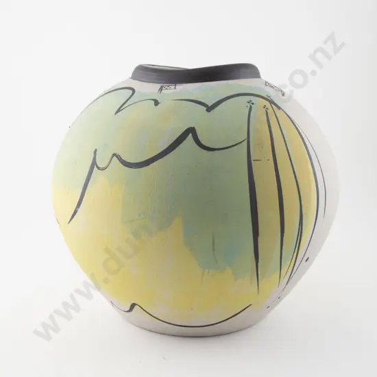 NZ Ceramic Orb Vase