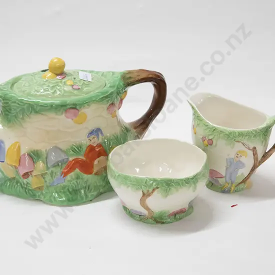 Royal Winton Teapot Jug & Basin etc (4)