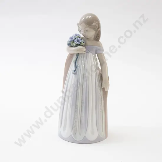 Lladro Figure Girl with Flowers