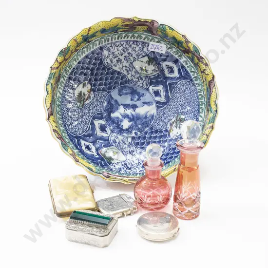 S/S Vesta and Compact with Two Scent Bottles and Two Others in Bowl